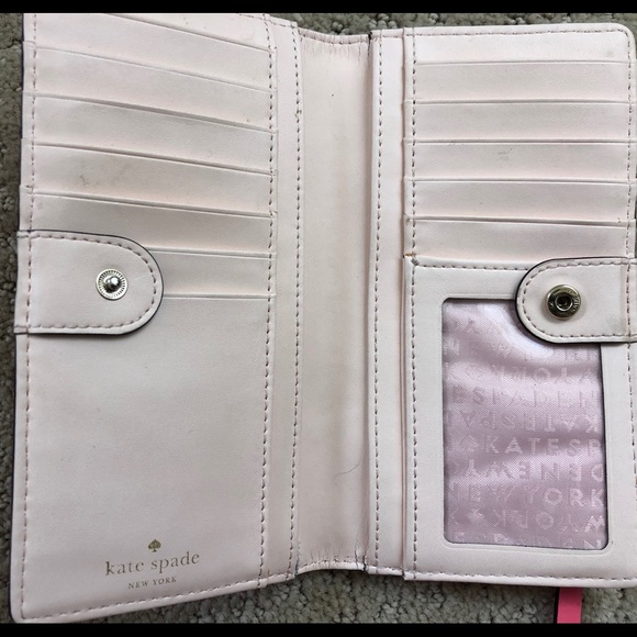 Kate Spade - Picture 2 of 5